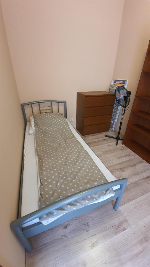 Aqua Apartman Tiszaujvaros Exterior photo